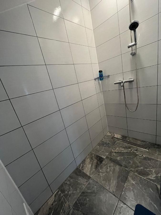 Rooms Jelak 大戈里察 外观 照片