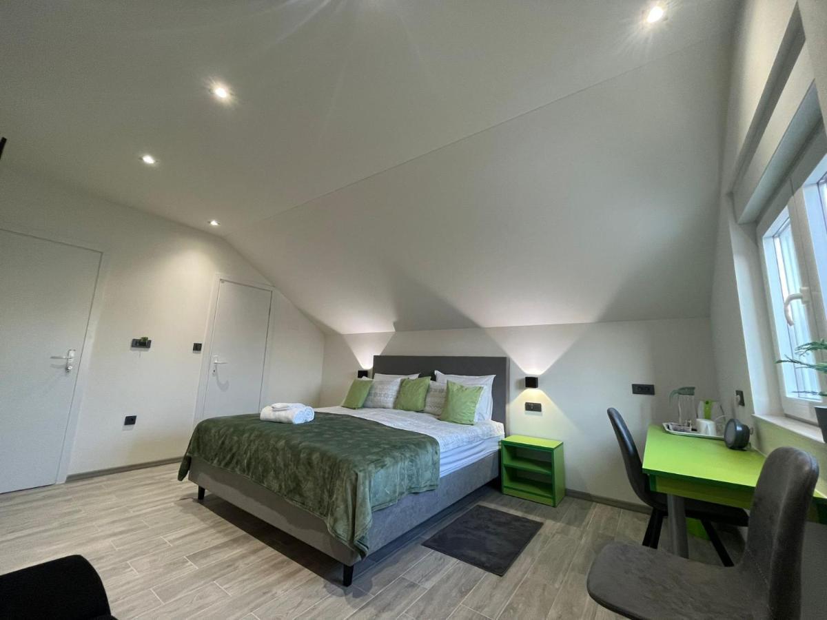 Rooms Jelak 大戈里察 外观 照片