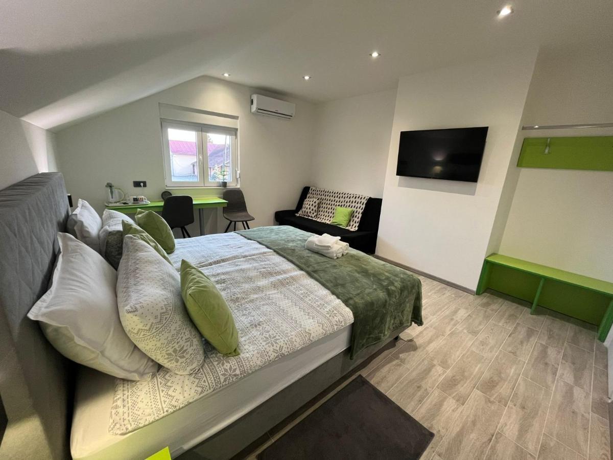 Rooms Jelak 大戈里察 外观 照片