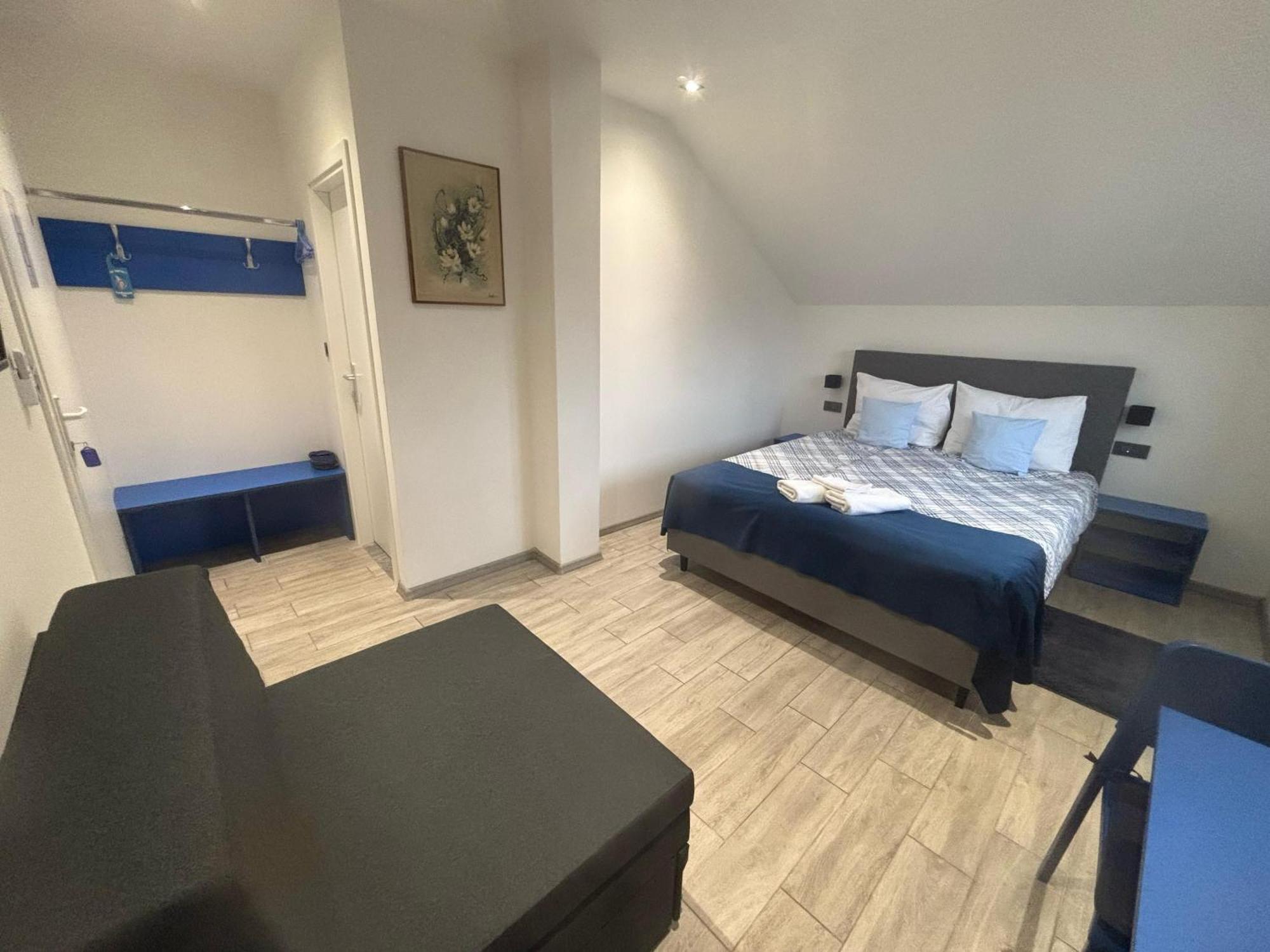 Rooms Jelak 大戈里察 外观 照片