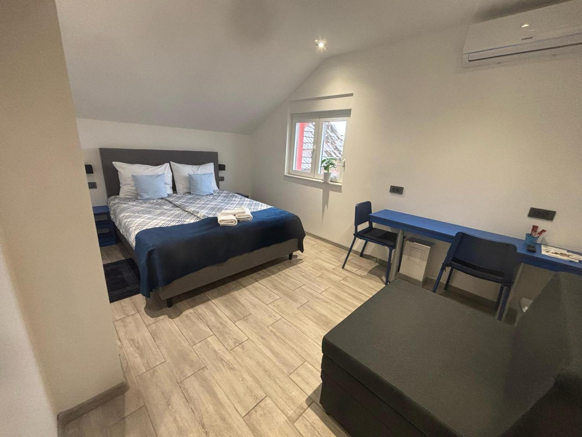 Rooms Jelak 大戈里察 外观 照片